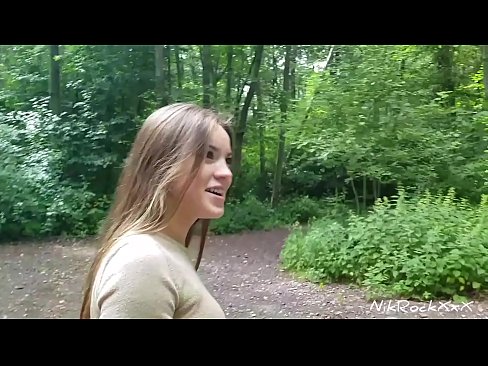 ❤️ اقترحت على إيفيلينا أن نمارس الجنس معه في مكان عام! قالت نعم. ثم أنا مارس الجنس معها في الحمار ونائب الرئيس في فمها. ثم استاءت نفسها. ️